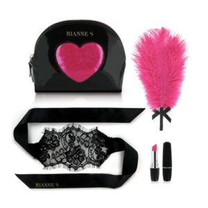 Vibrator Pakket RS - Essentials - Kit D'Amour Zwart/Roze. Erotisch shoppen doe je bij Women Toys; De lekkerste vrouwenspeeltjes